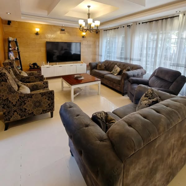 4 Bedroom Townhouse with DSQ for Sale in Lang'ata