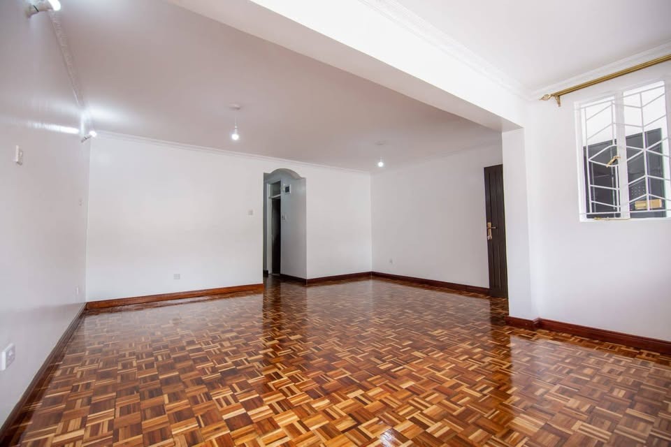 4 bedroom townhouse with dsq for sale or rent in Lavington Image