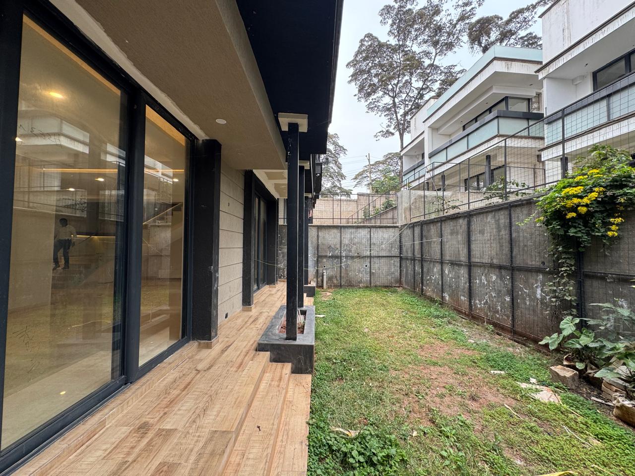 4 Bedroom Townhouse With Ensuite in Westlands. Image
