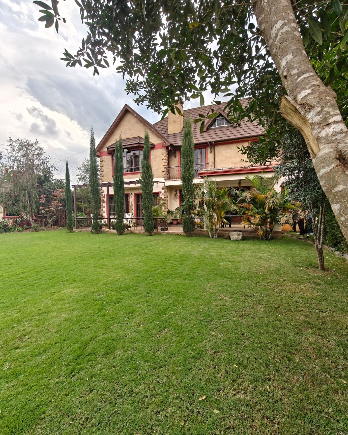 4-BEDROOM VILLA FOR SALE IN KAREN