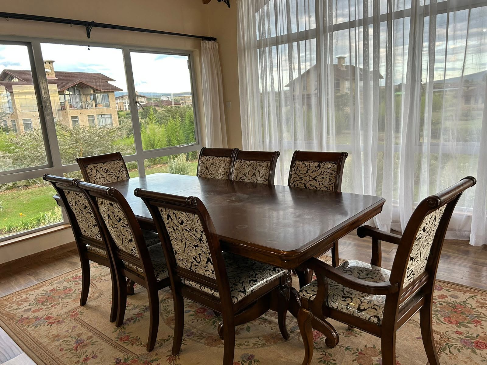 4 bedroom villa plus dsq on 1 acre for rent in kedong, naivasha