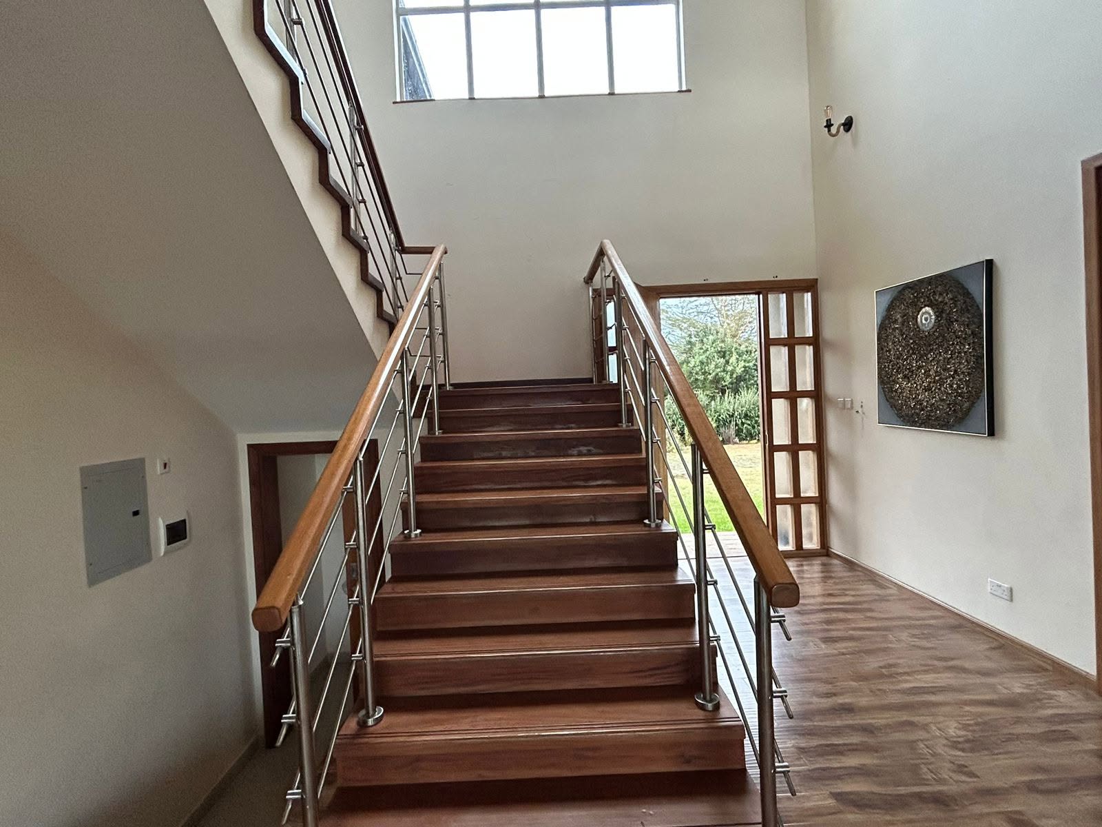 4 bedroom villa plus dsq on 1 acre for rent in kedong, naivasha Image