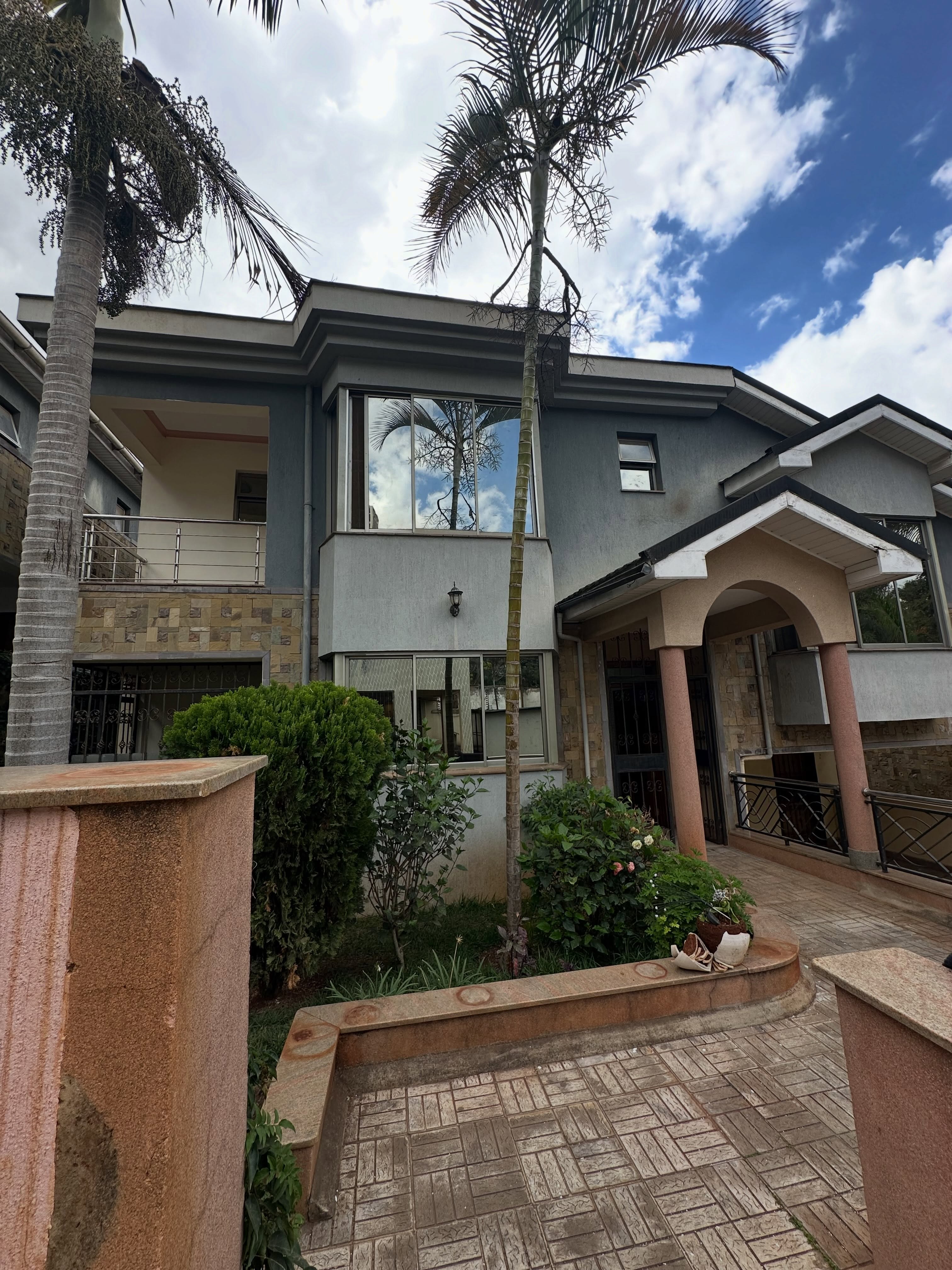 4 bedroom villa plus dsq to let in westlands