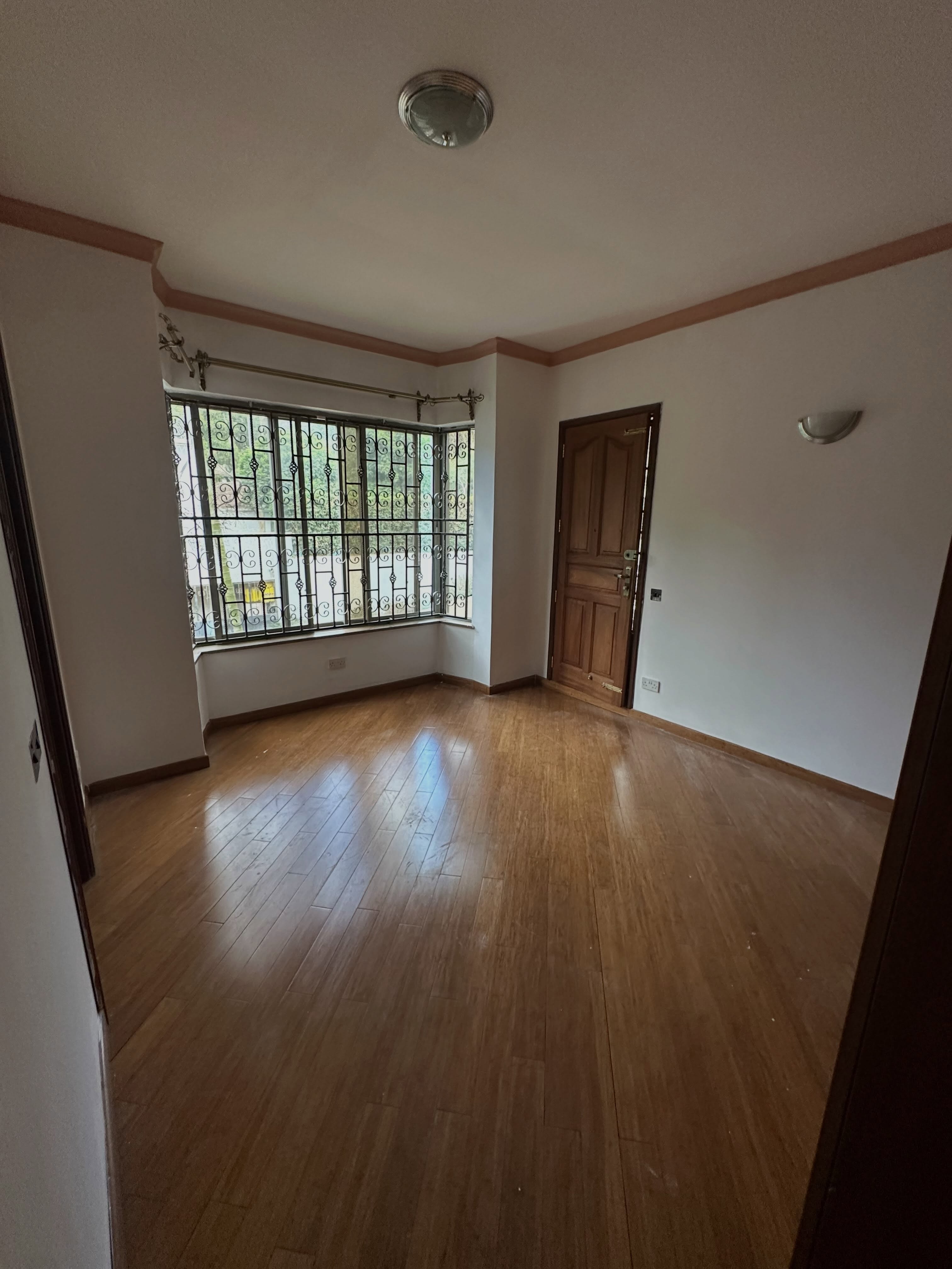 4 bedroom villa plus dsq to let in westlands Image