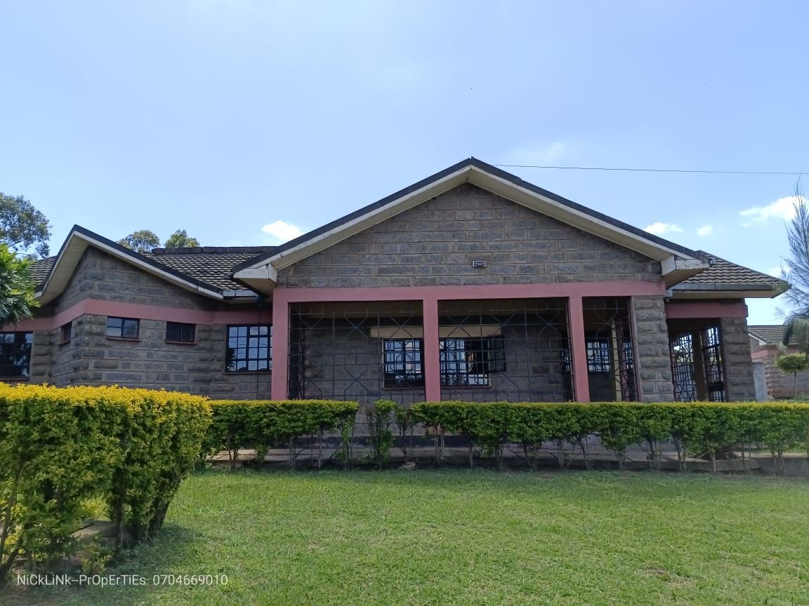 4 bedrooms bungalow for rent in Kerarapon