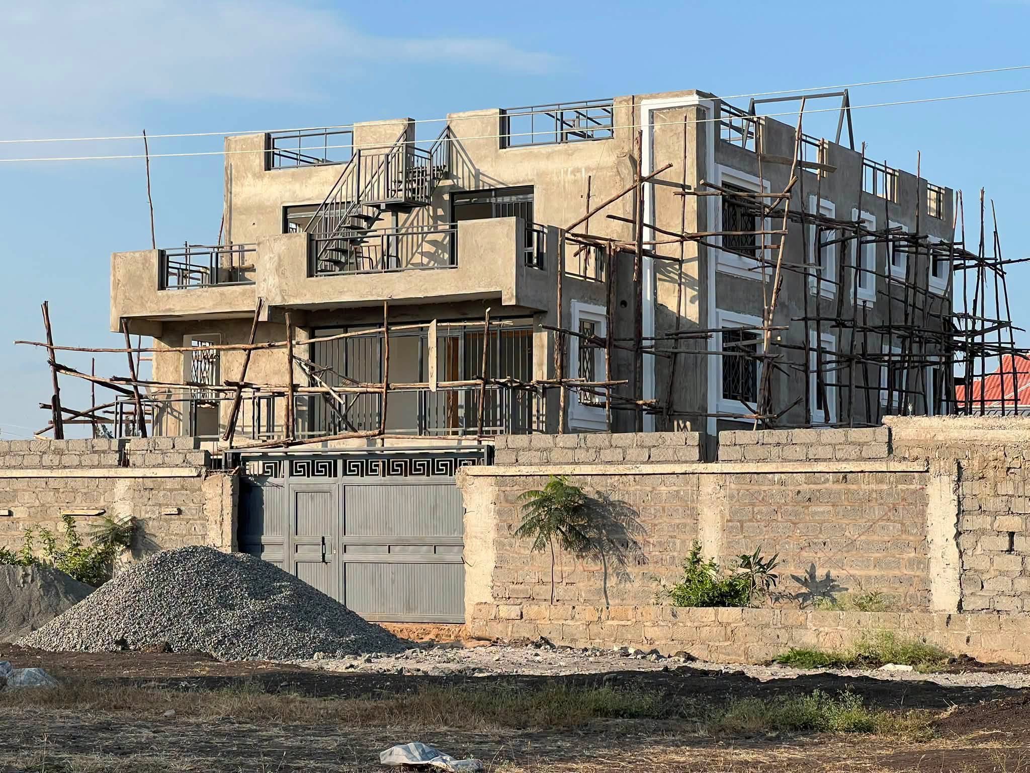 40×80 plot for sale in utawala airways (lakewood)