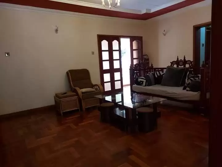 8 bedroom house for rent in runda Image