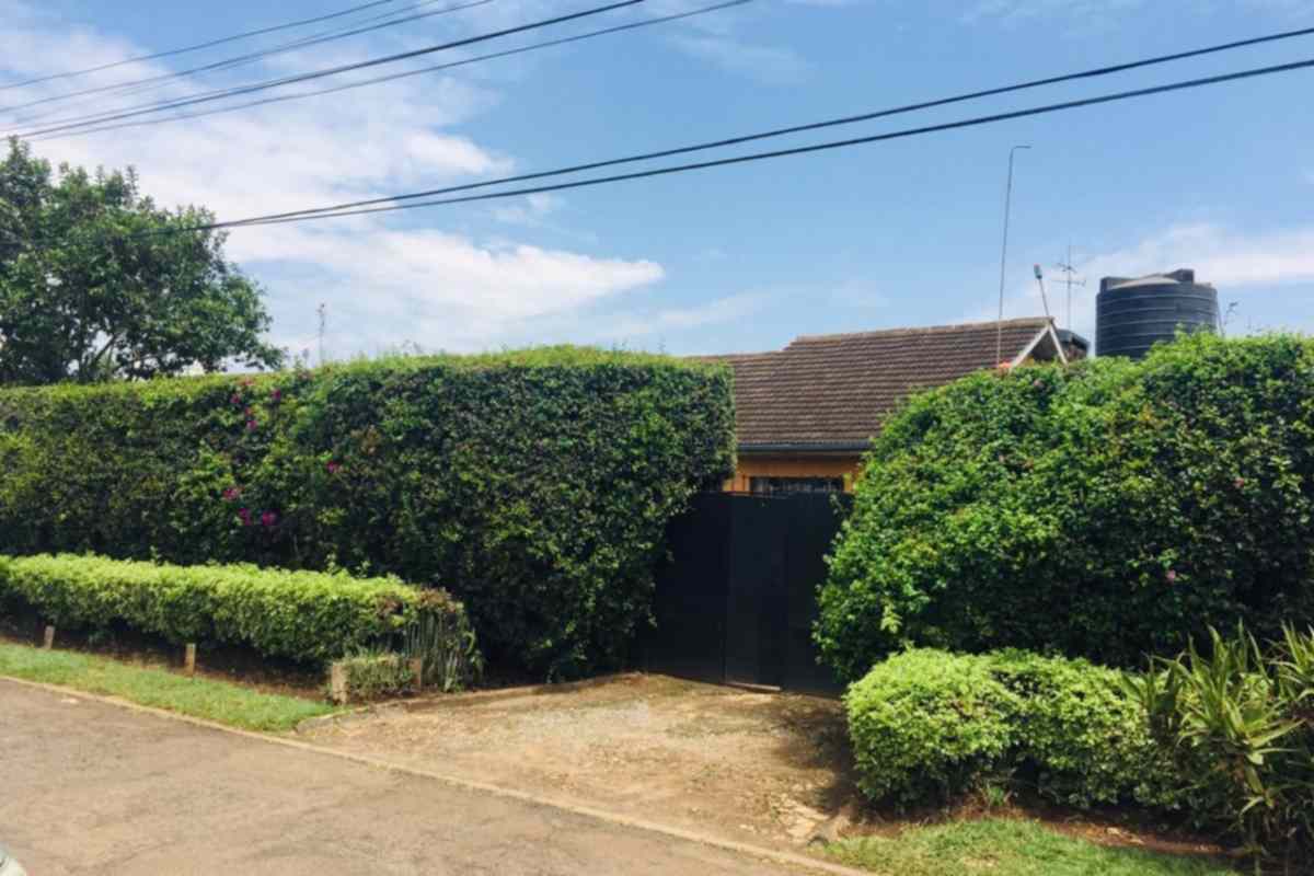 3 bedroom own compound house for sale in langata