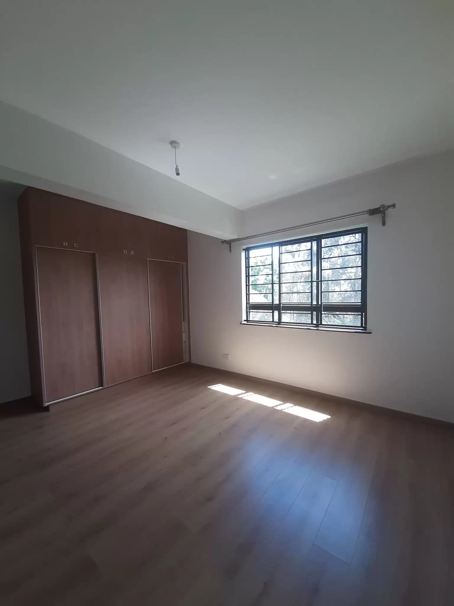 Spacious three bedroom to let in Parklands, city park estate. in