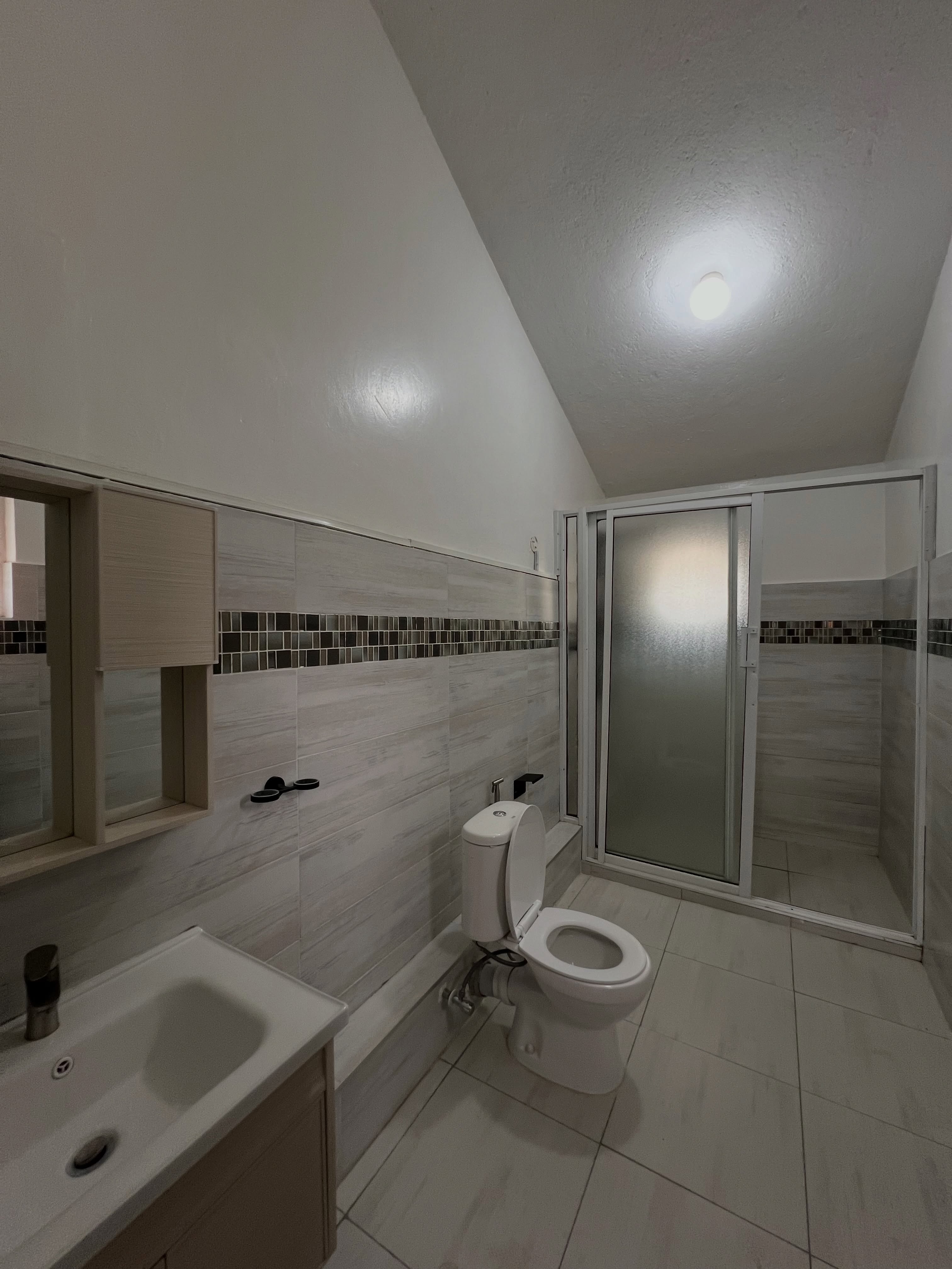 4bedroom with dsq townhouse to let in kilimani Image