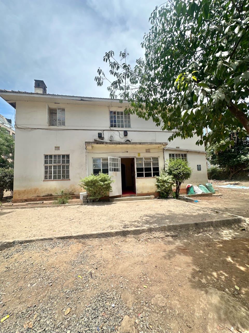 4bedroomed maisonette to let in coptic area, ngong road