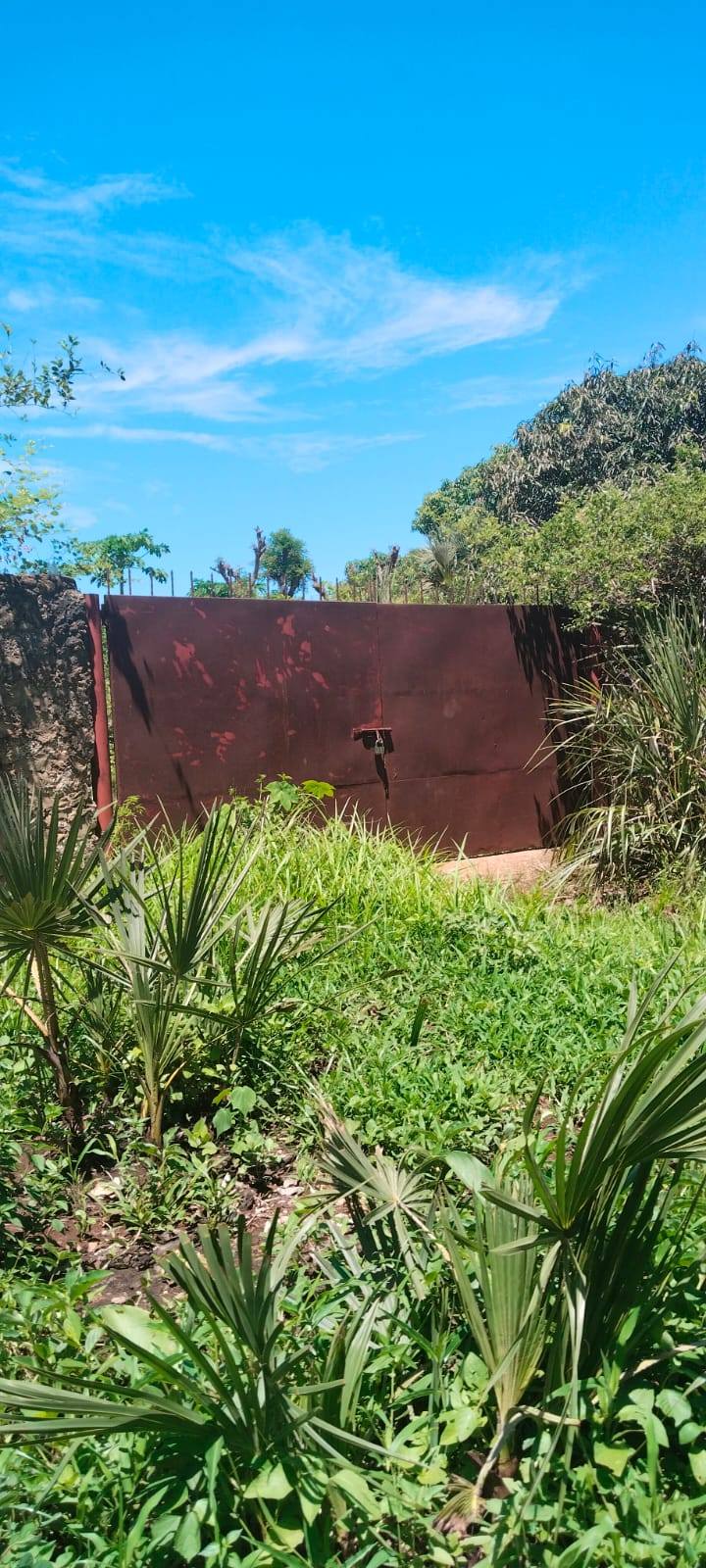 5 acres prime land for sale in Diani, Rock Galana Apartment area. Image
