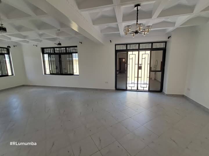 5 bedoom flat roof maisonette for sale in Syokimau Image