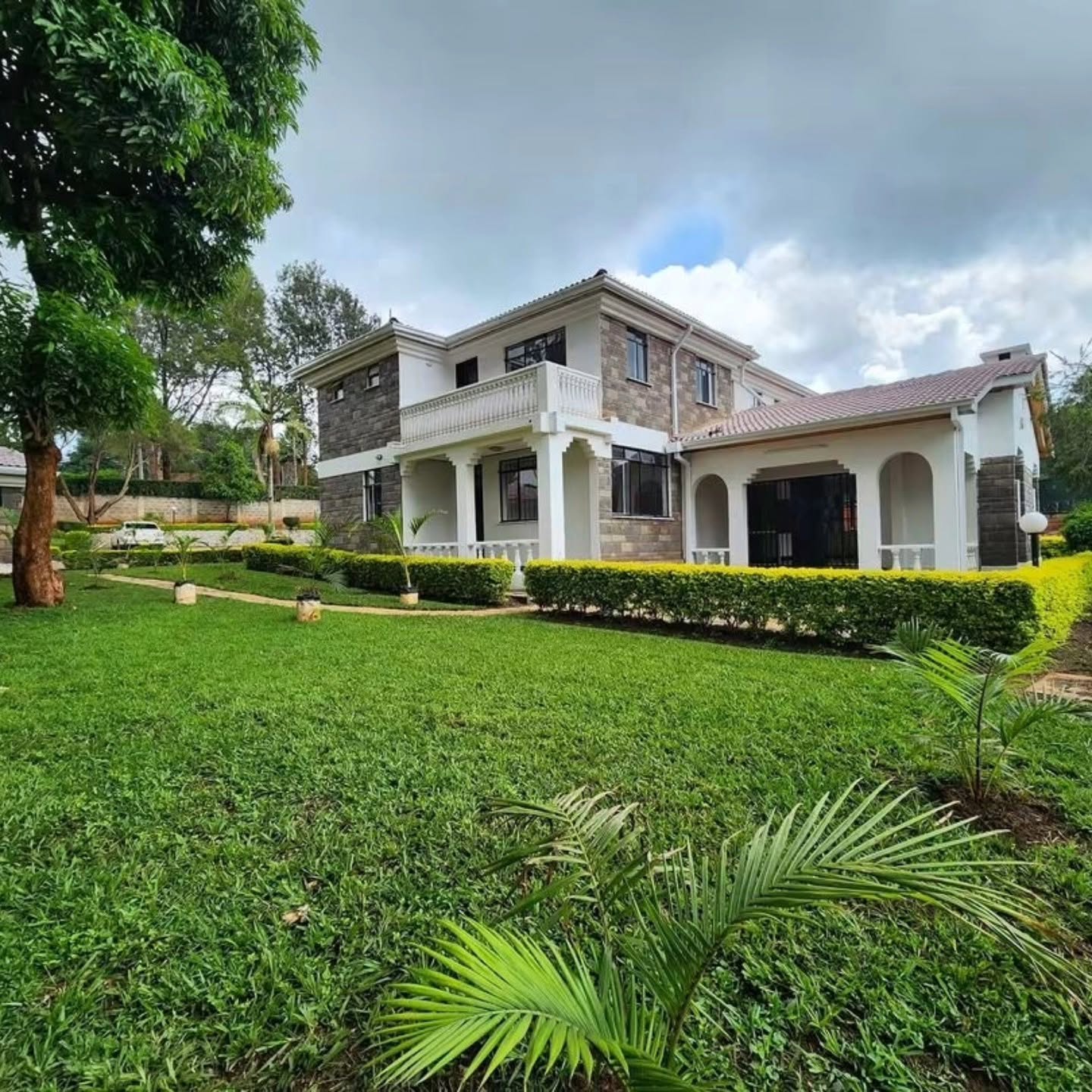 5 bedroom + 2 dsq maisonette to let in runda