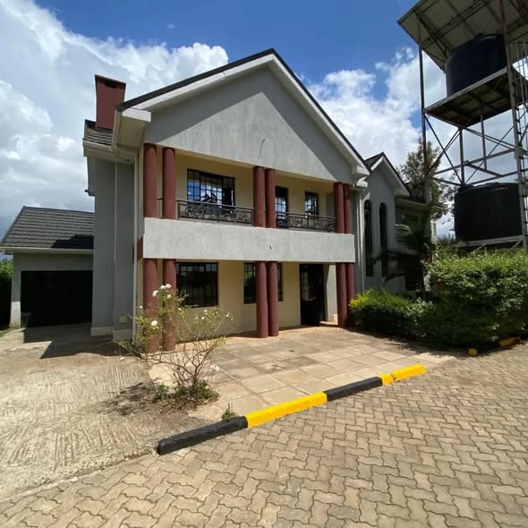 5-Bedroom All-En-Suite Maisonette for Rent in Garden Estate