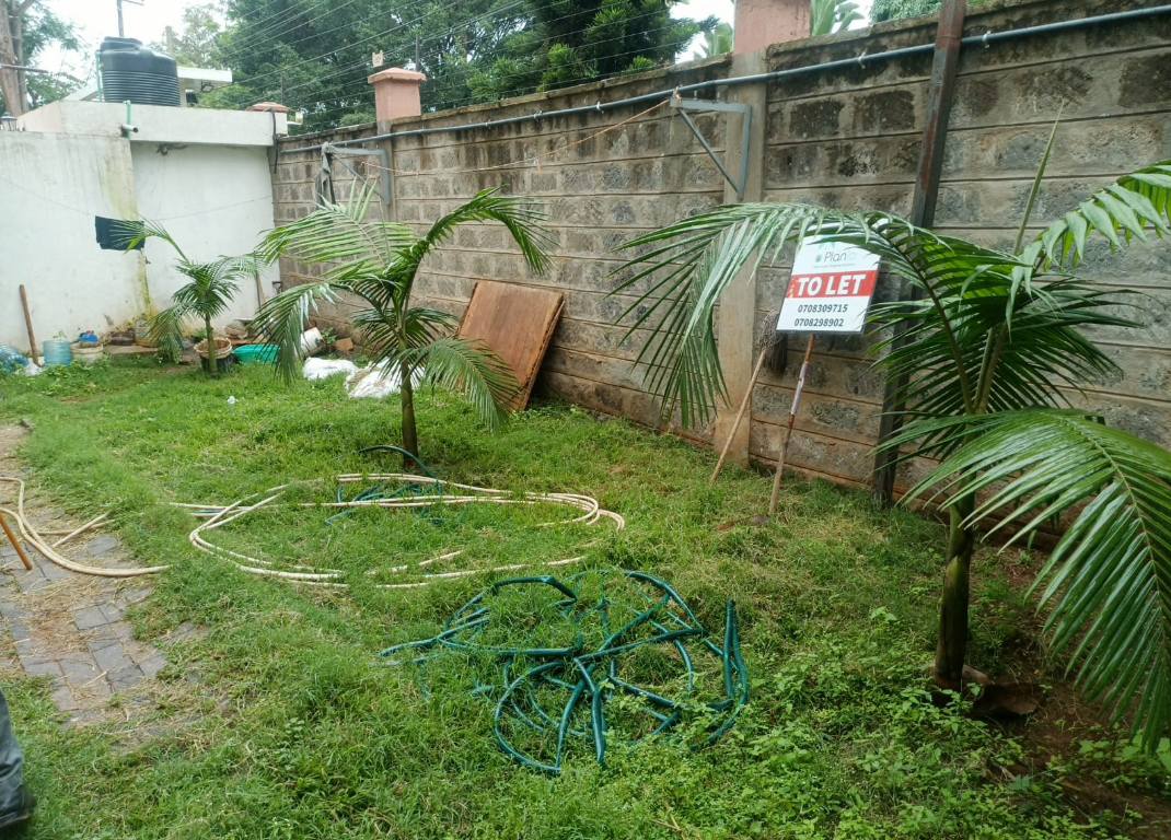 5 Bedroom All Ensuite Villa + DSQ For Sale Villas For sale in Lavington Image