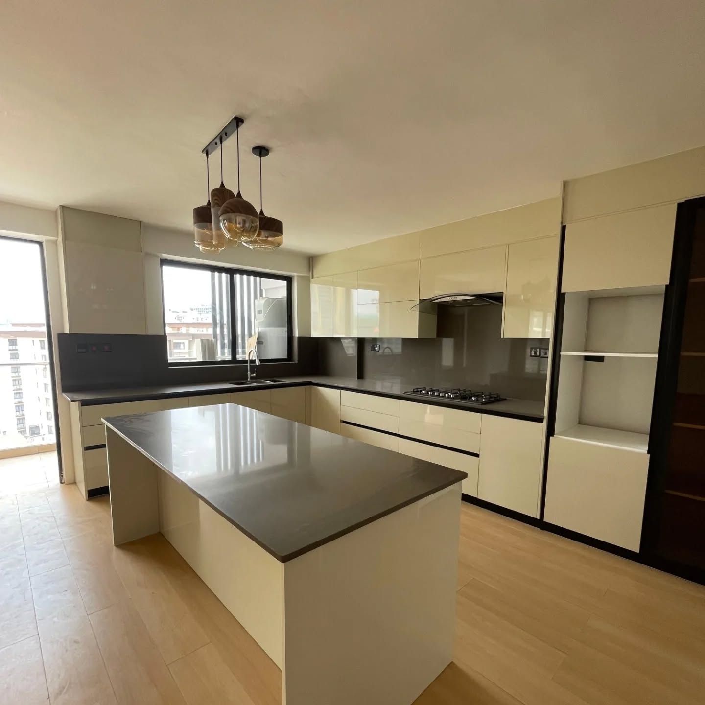 5 Bedroom Apartment + DSQ for Rent in Kilimani