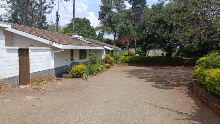 5 Bedroom Bungalow To Let in Runda Image