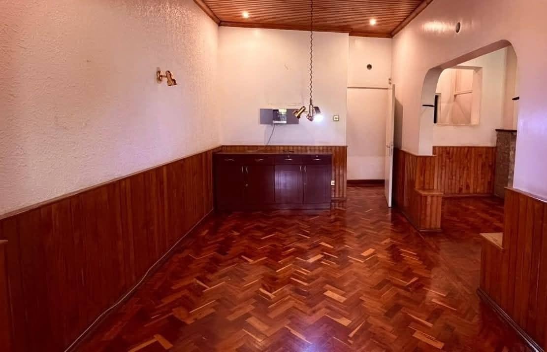 5 BEDROOM BUNGALOW TO LET IN SPRING VALLEY