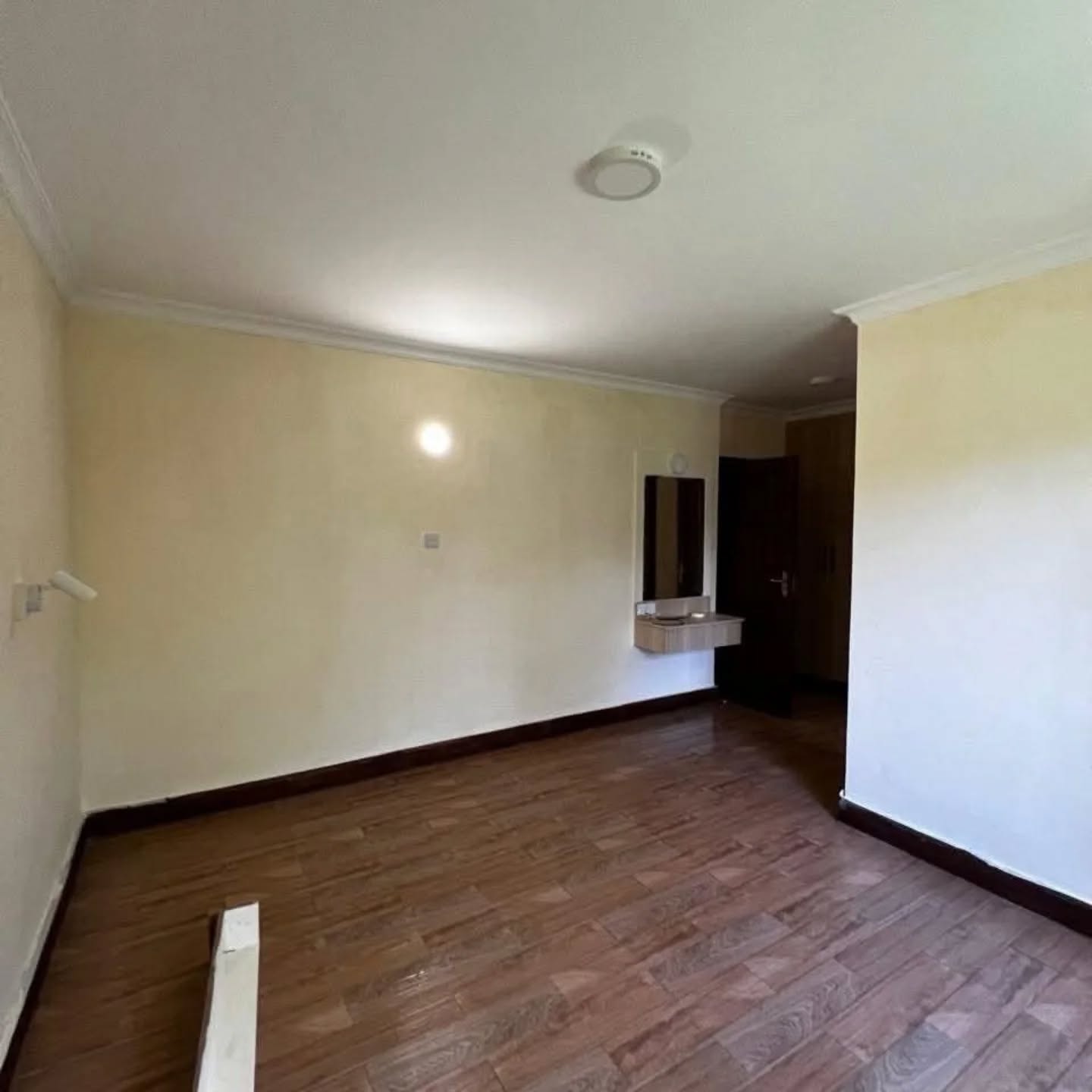 5-Bedroom + DSQ Townhouse For Sale in Spring Valley