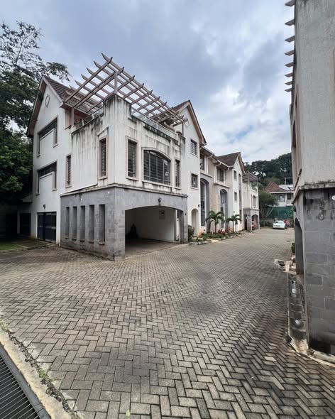 5-Bedroom + DSQ Townhouse To Let in Lavington Image