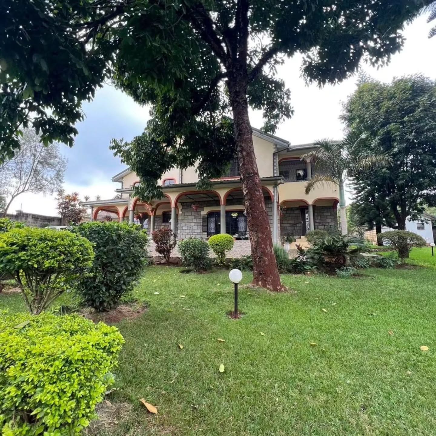 5-Bedroom + DSQ Villa for sale in New Kitisuru