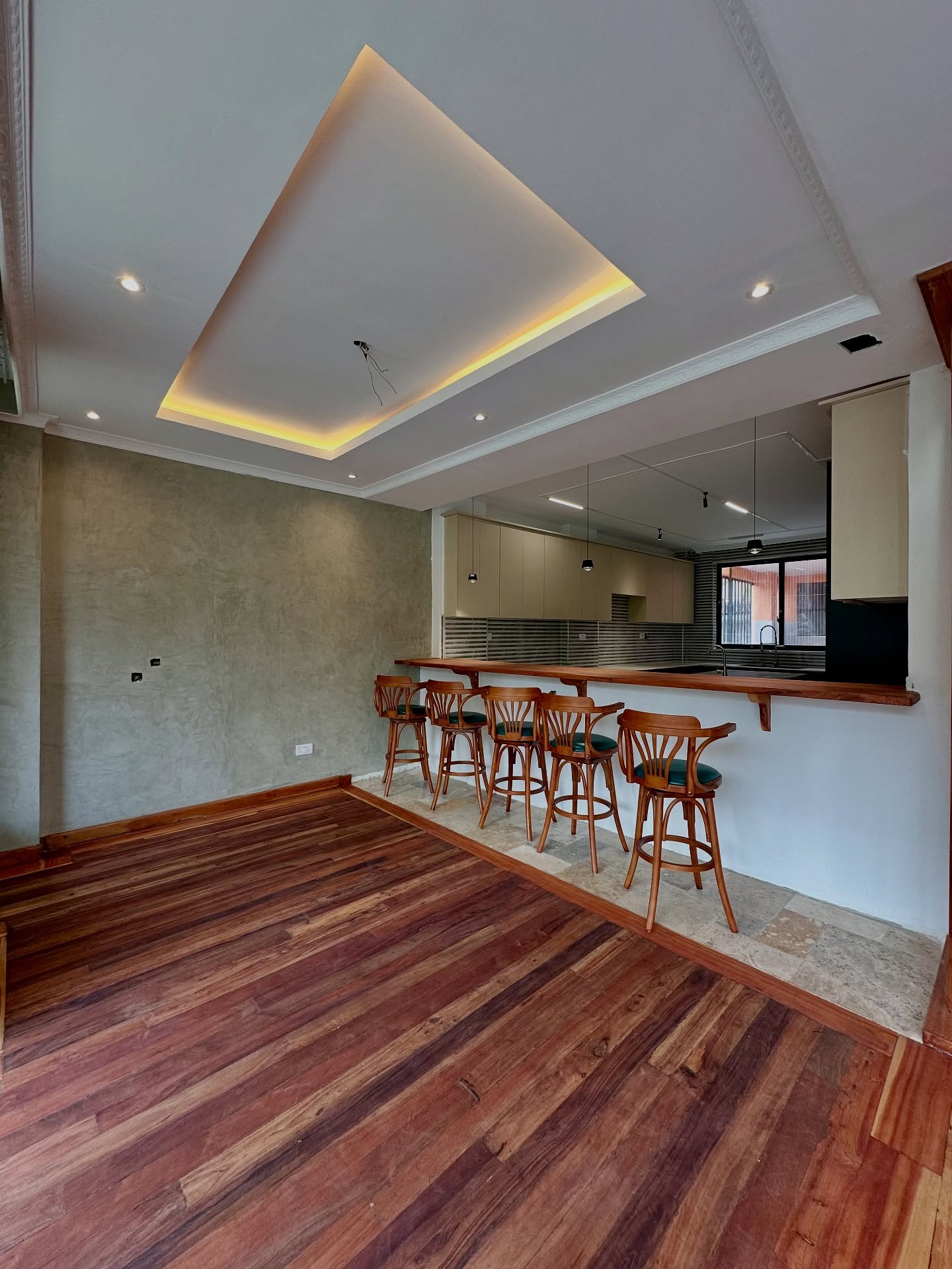 5 Bedroom Duplex Apartment For Rent in Kileleshwa Image