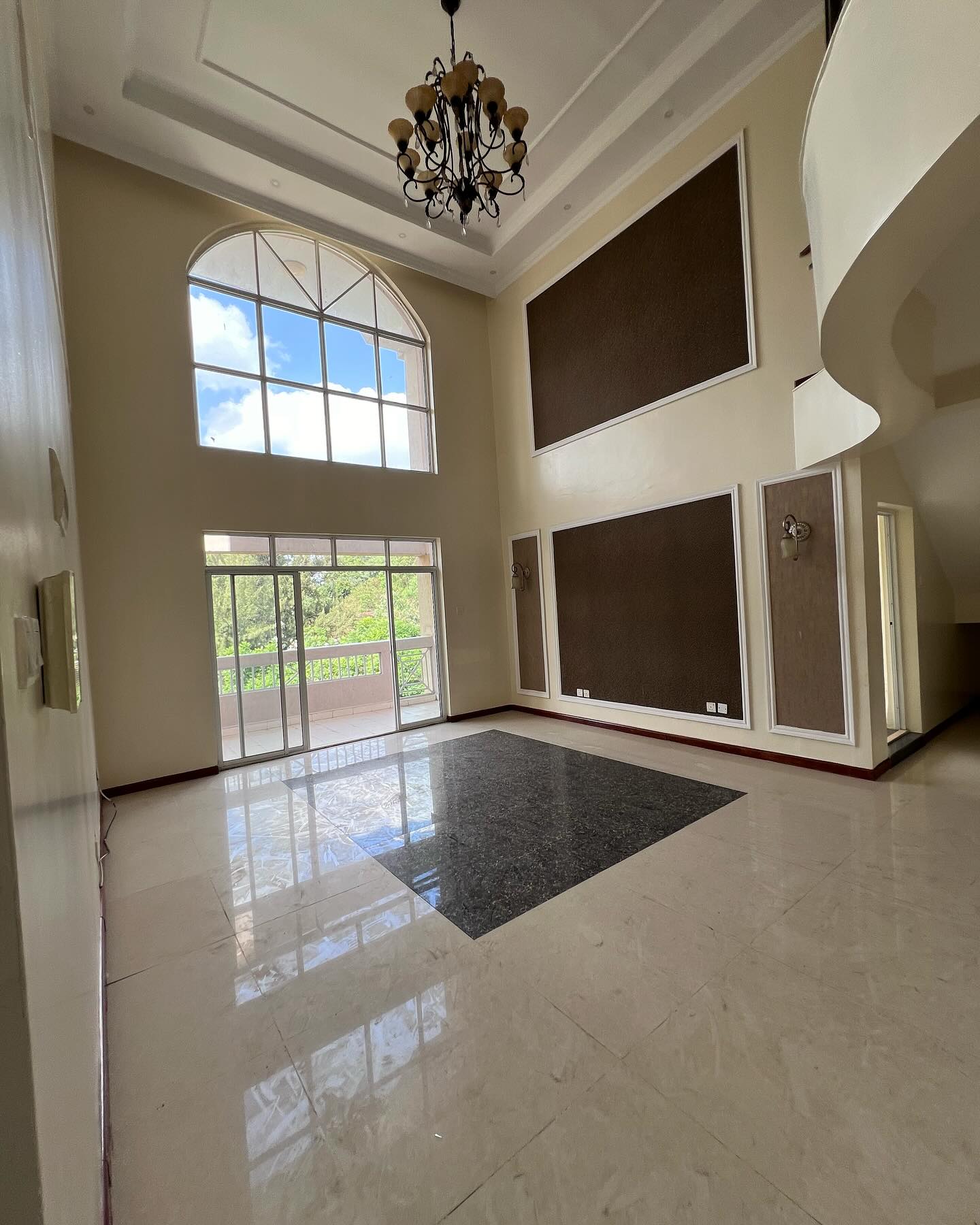 5 Bedroom Duplex Apartment For Sale in Kilimani