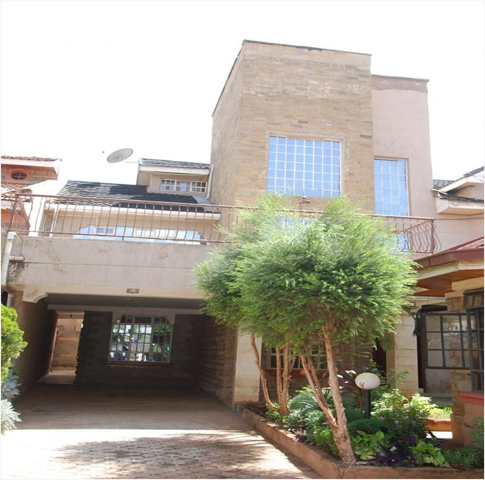 5 bedroom fully furnisfed villa to let in Langata