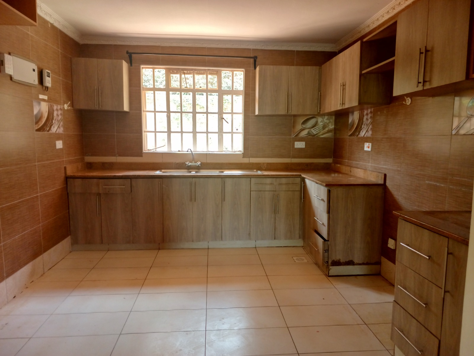 5 bedroom house for rent in Karen Image