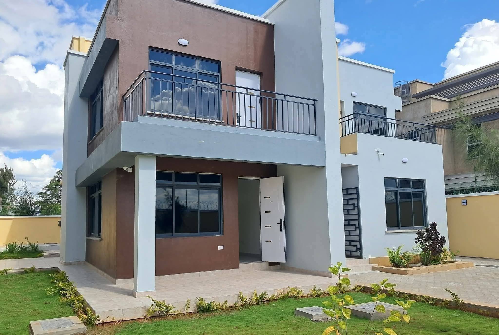 5 Bedroom Maisonette All En-suite Plus Dsq For Sale In Syokimau, Off Mombasa Road Image