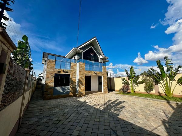 5 bedroom maisonette for in Ruiru mugutha