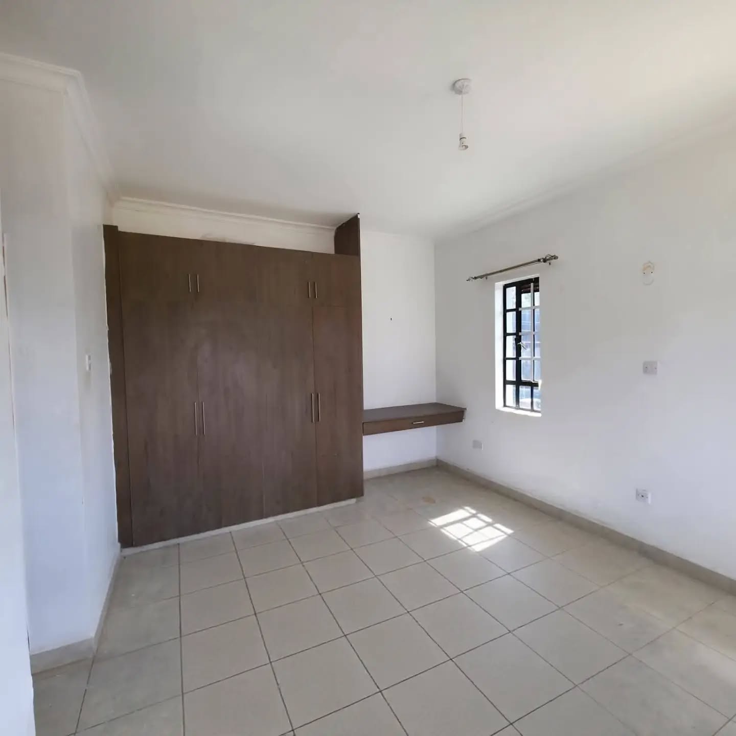 5 bedroom maisonette for rent in garden estate Image