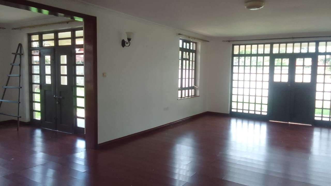 5 bedroom maisonette for rent in Karen