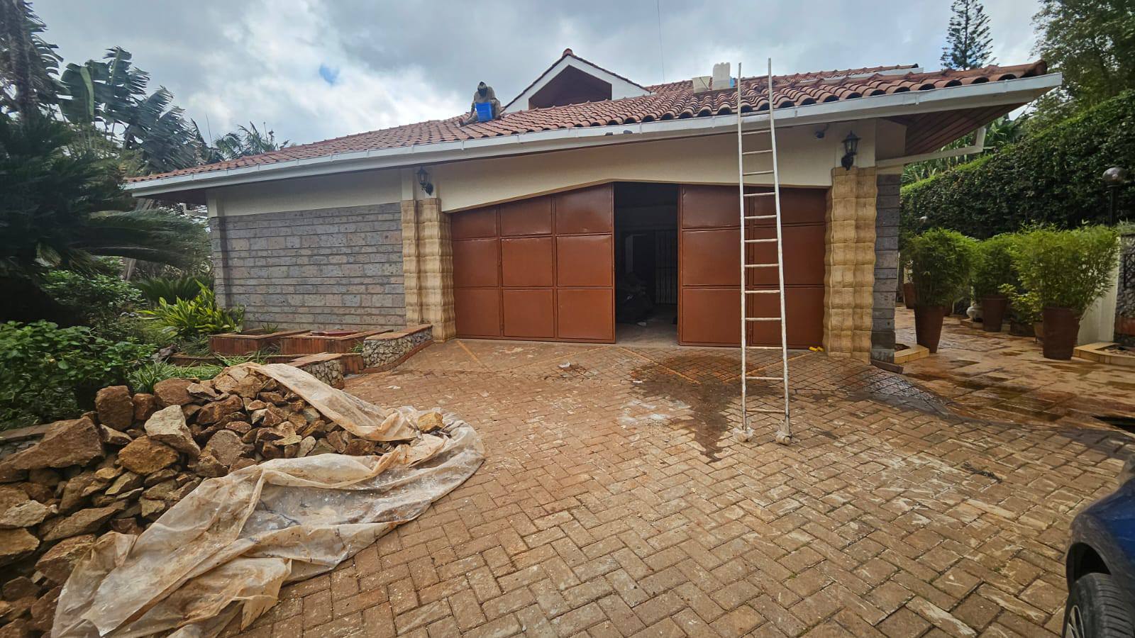 5 Bedroom Maisonette For Rent in Old Runda Image