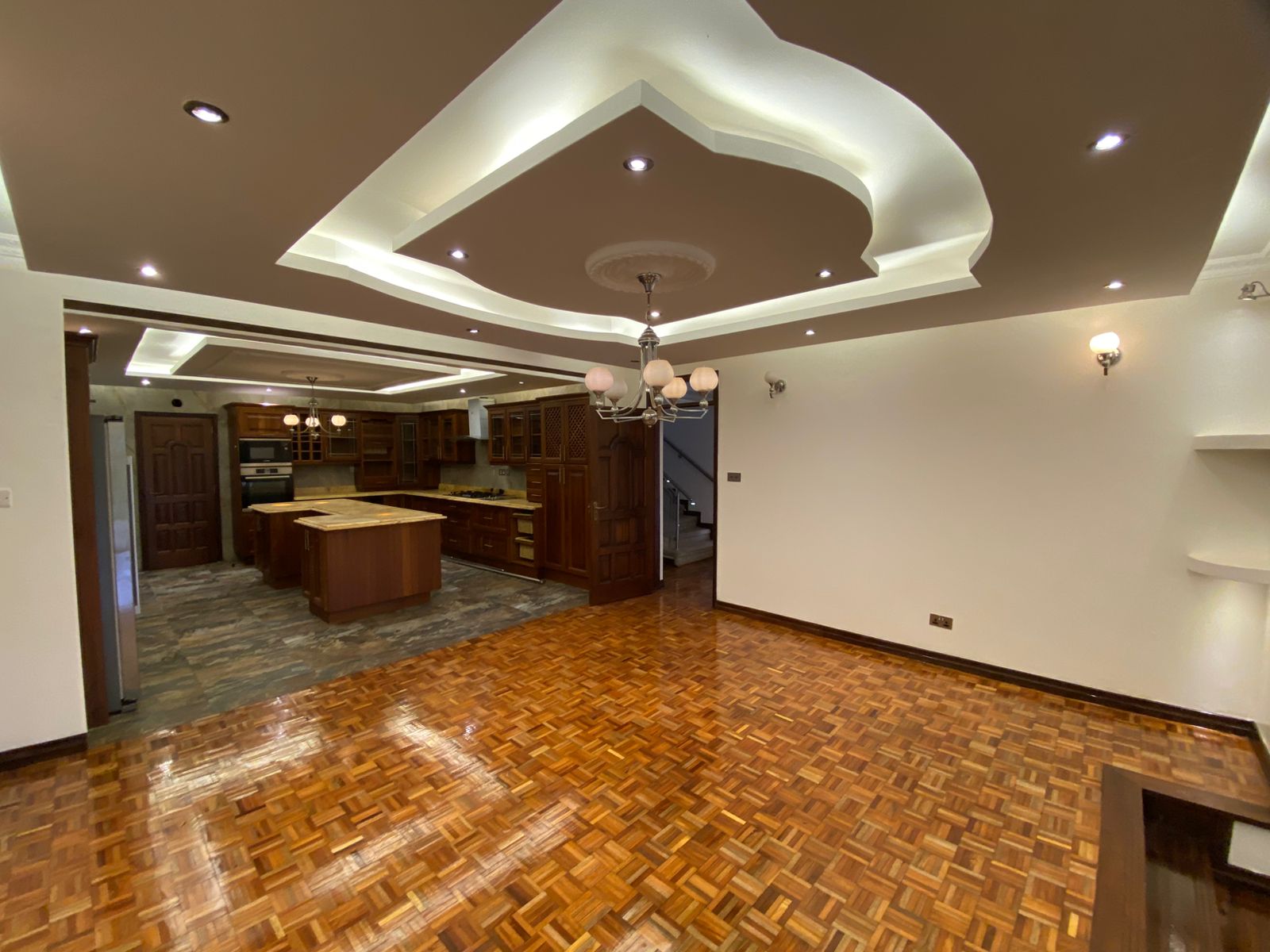 5 bedroom maisonette for rent in Runda