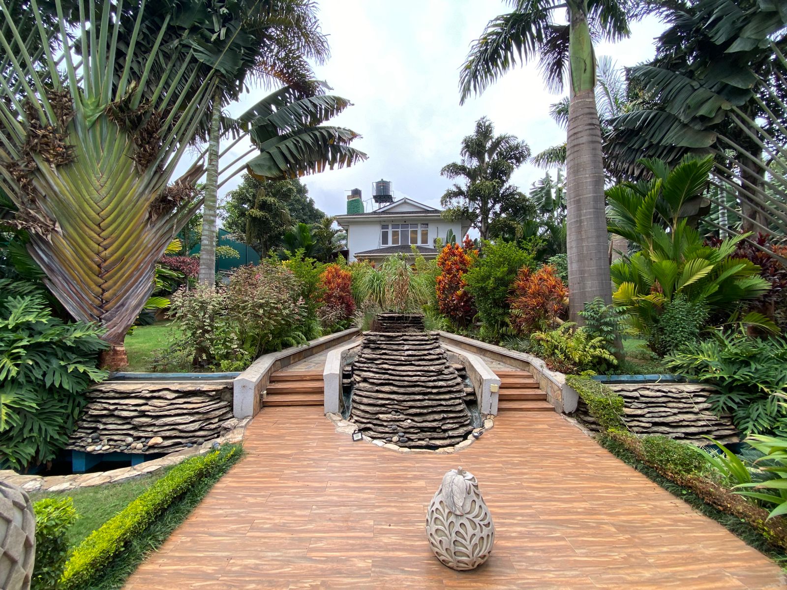 5 bedroom maisonette for rent in Runda Image