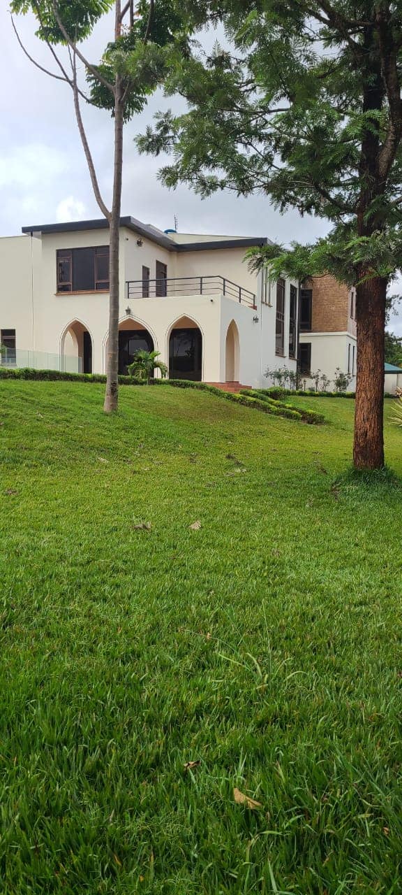 5 Bedroom Maisonette For Rent in Runda Image