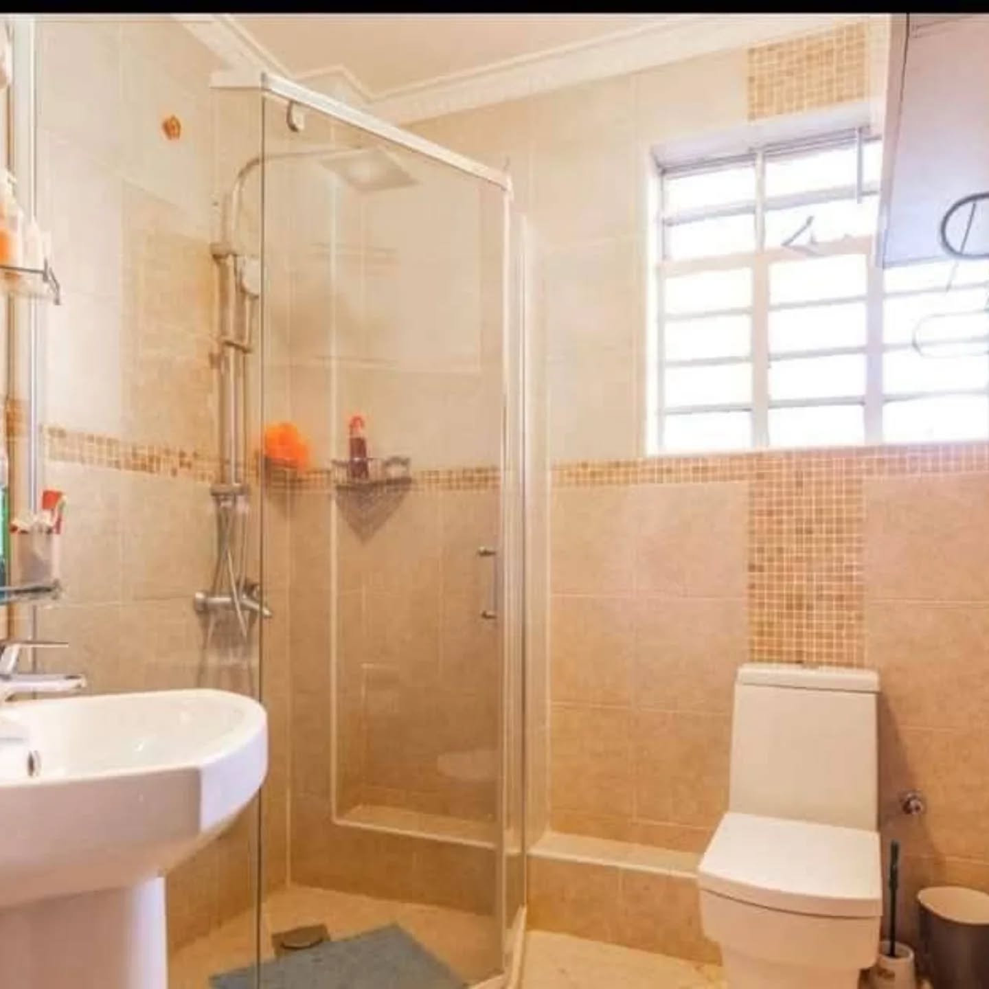 5 bedroom maisonette for sale in 𝐊𝐈𝐖𝐀𝐍𝐉𝐀, MEMBLEY AREA Image