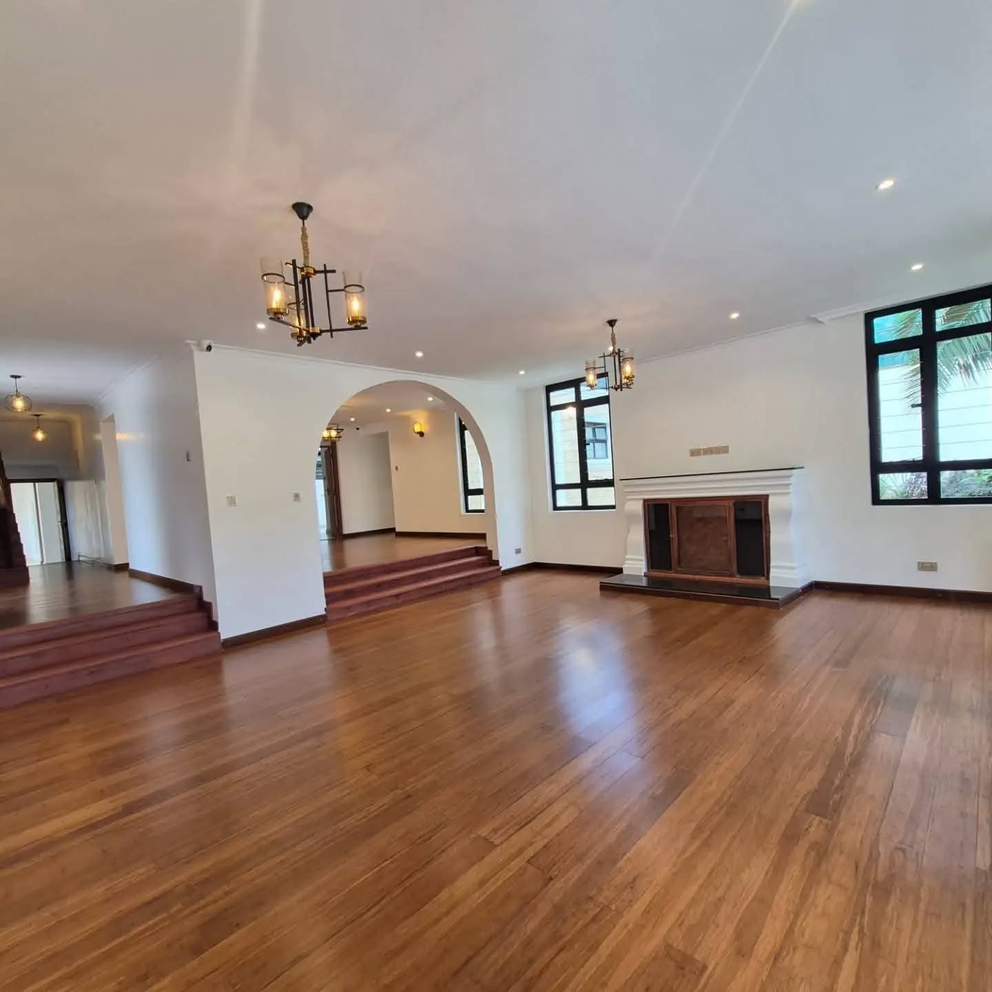 5-Bedroom maisonette For Sale in Old Runda Off Ruaka Road Image