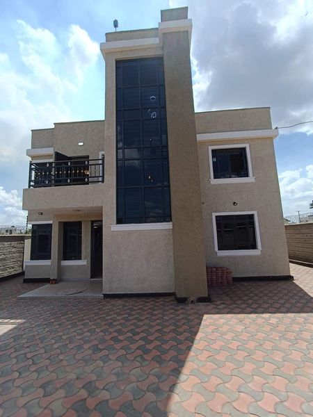 5 Bedroom Maisonette For Sale in Ruiru, Kamakis