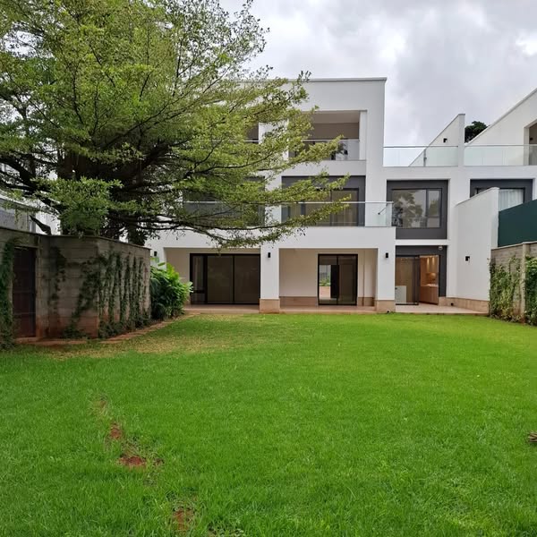 5 bedroom maisonette for sale in Runda