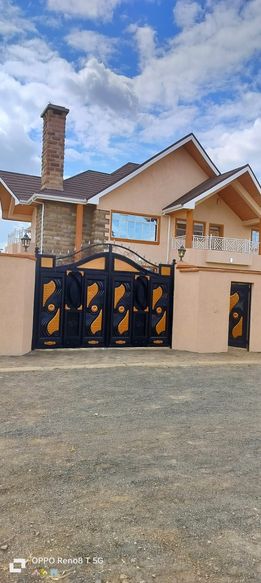 5 bedroom maisonette for sale in Runda.