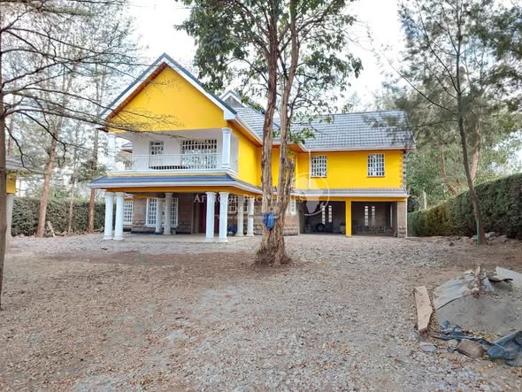 5 bedroom maisonette for sale in thome