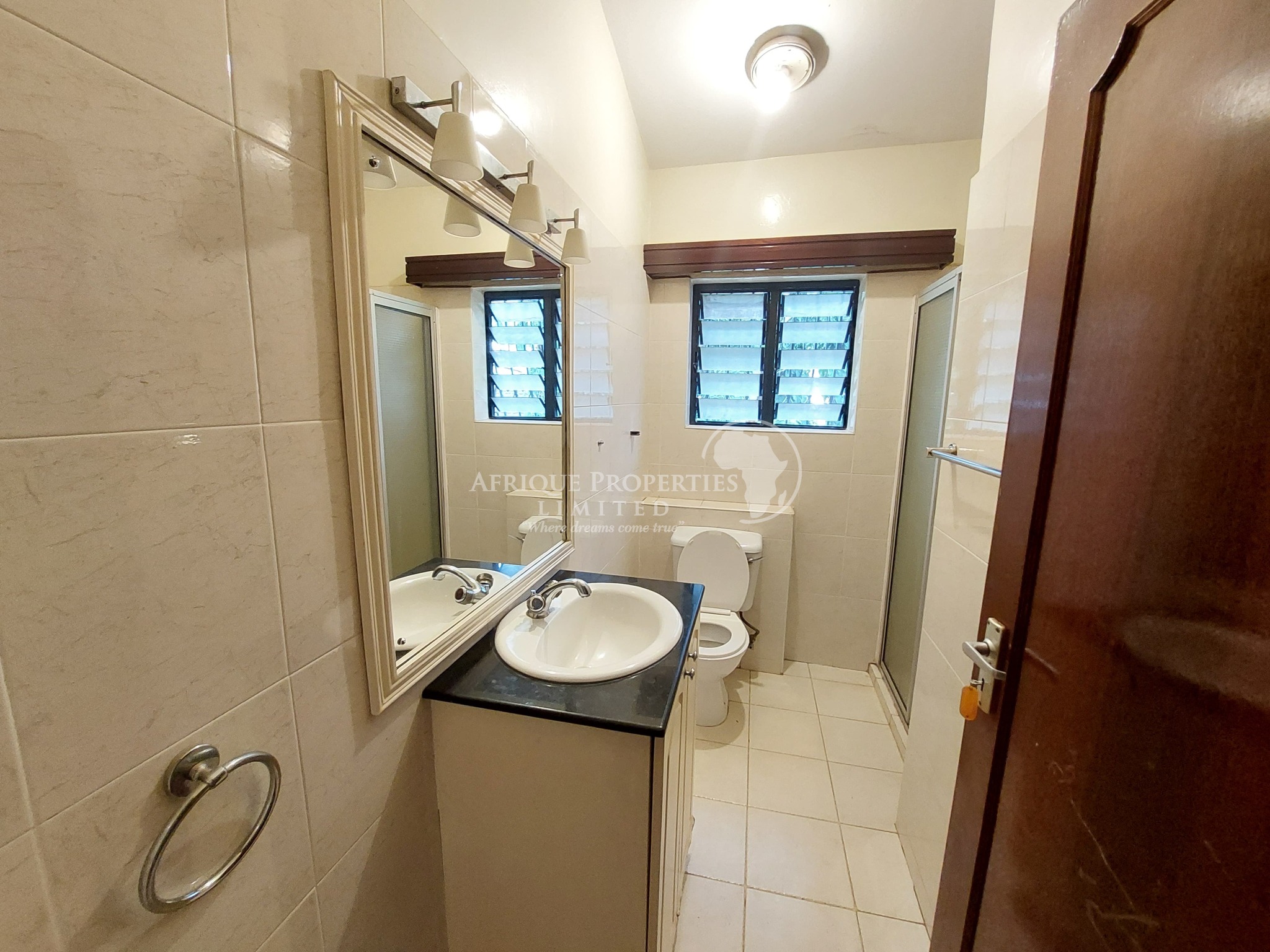 5 bedroom maisonette for sale or rent in Runda Image