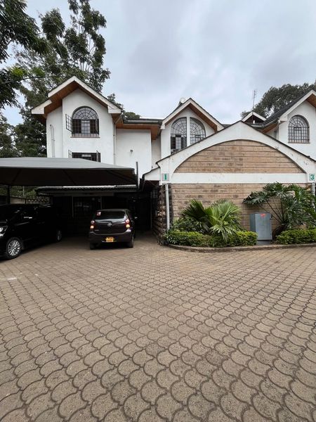 5 bedroom maisonette Plus DSQ for Rent in Lavington