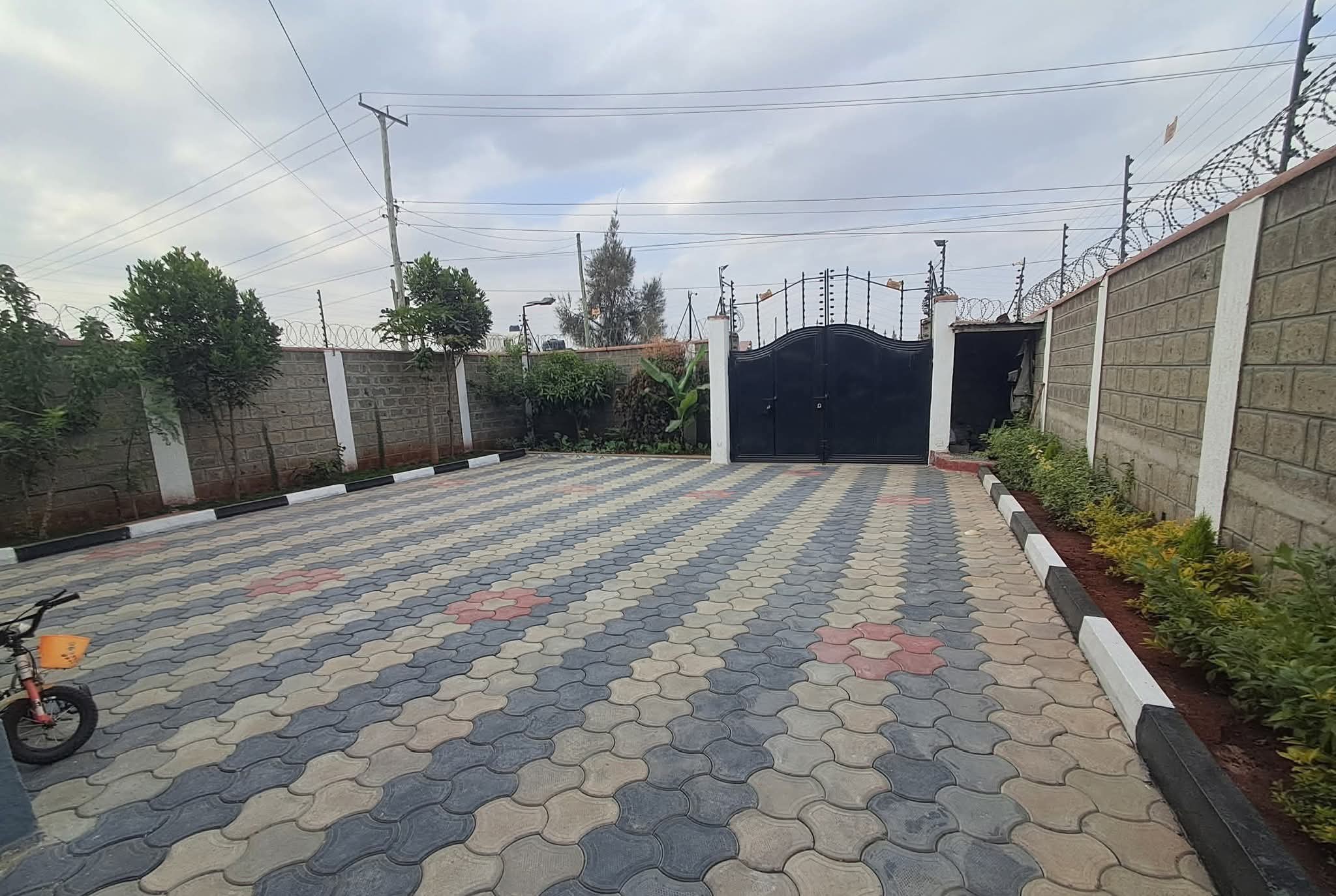 5 bedroom maisonette plus DSQ for rent in Syokimau Image