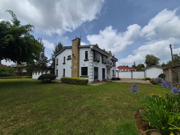 5 Bedroom Maisonette Plus DSQ To Let in Runda