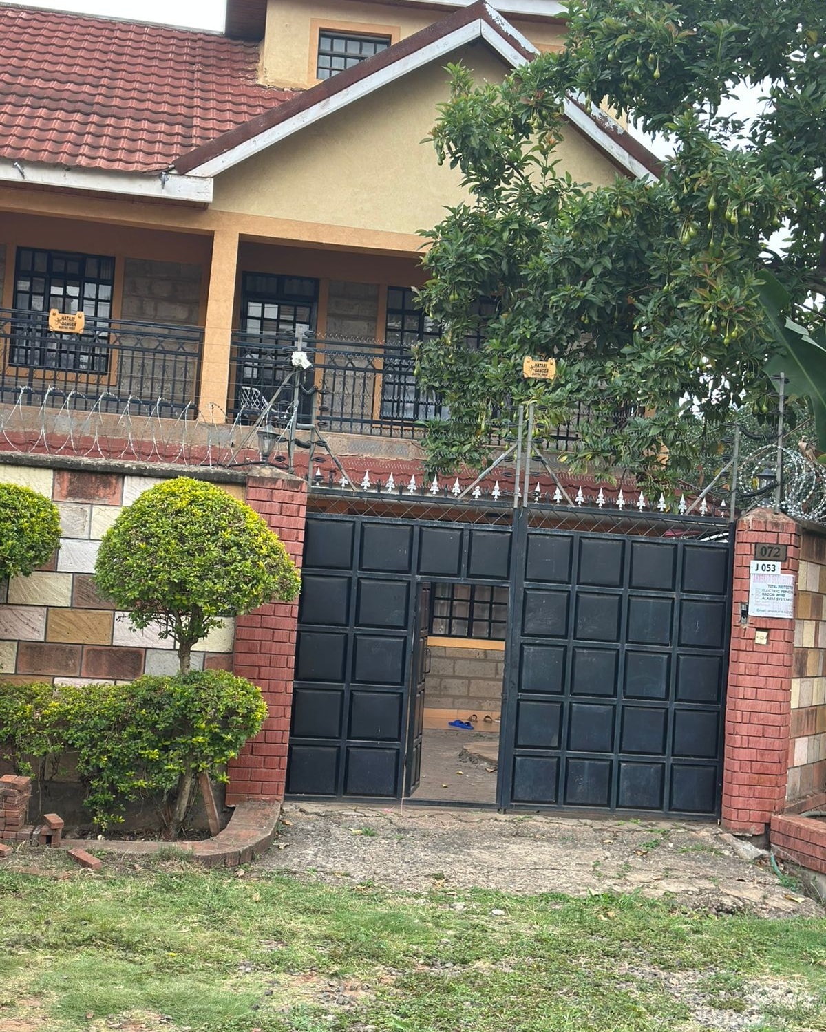 5 bedroom maisonette plus sq for sale in langata Image