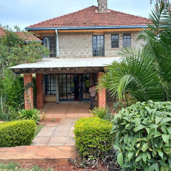 5 bedroom maisonette to let in Karen